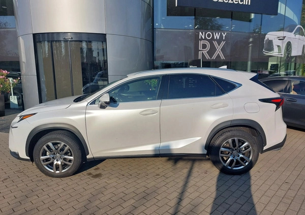 Lexus NX cena 142000 przebieg: 30658, rok produkcji 2017 z Szczecin małe 529